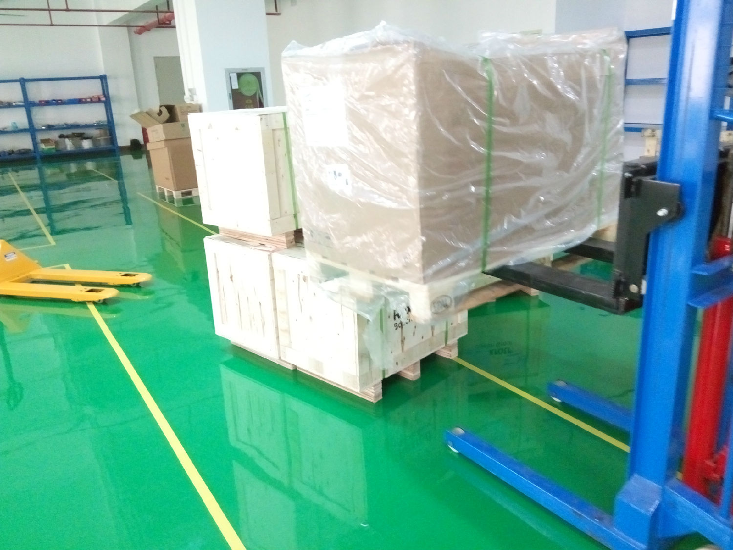 11月客戶訂購的力士樂伺服電機(jī)大量到貨！